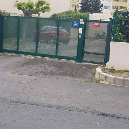 Du Môle