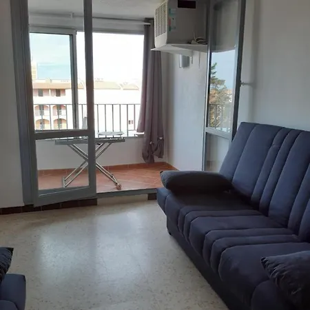 Du Mole Apartment